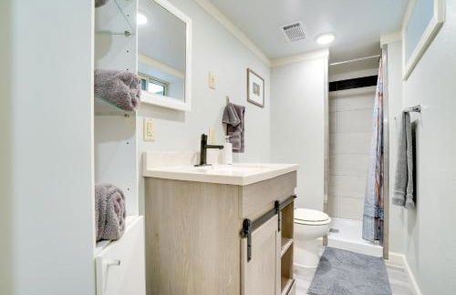 Waterfront Lake Wissota Retreat Dock and Deck! - Foto 13