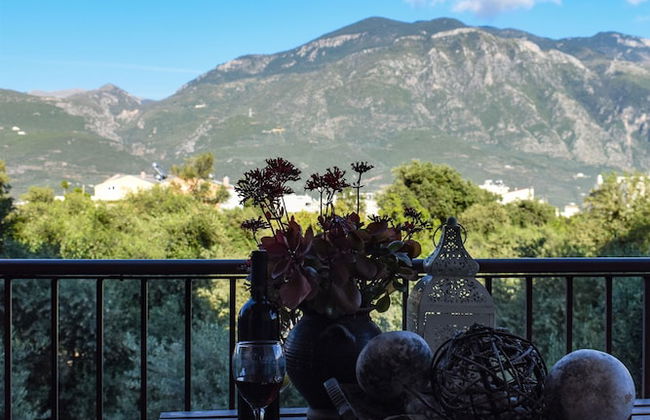 Amalia's Serendipity - City Lights & Mountain Vistas - Foto 21