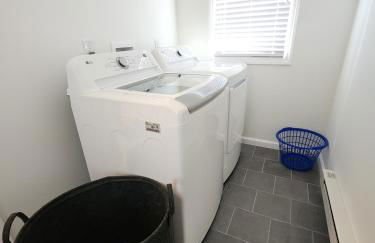 Neat Retreat-Comfortable & Cozy 2 BR,Close to all! - Foto 22