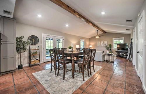 Canyon Lake Hideaway with Fire Pit and Yard! - Foto 3