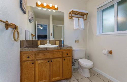 Acorn House - Charming house in green heaven with pool table with lovely backyard - Foto 21