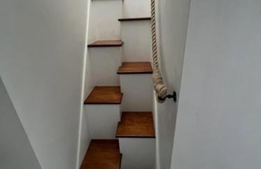 1 bedroom flat in centre of Odiham- free parking - Photo 13