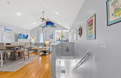 Seafoam – Beautiful 3BR Home with Heated Private Pool - 4 Min Walk to Beach! - Foto 35