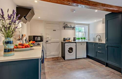 3 Bed in Salisbury 95325 - Photo 5