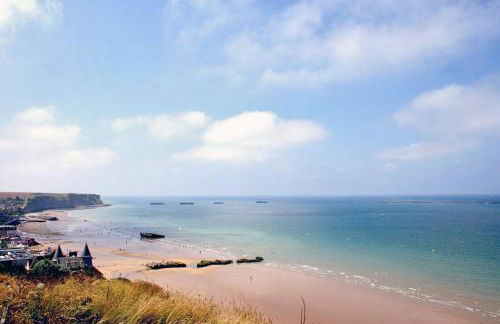 Les chats pitres Maison au calme rénovée avec jardin, terrasse aménagée, transats, abri à vélo, parking gratuit, 5 mn à pied du centre Bayeux proche des plages du débarquement - Photo 44