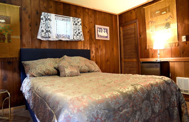 Gateway Inn - Photo 28