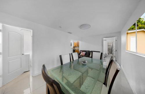 Casa Neisy Florida 10 minutes from Hollywood Beach and Hard Rock Hotel & Casino Hollywood - Foto 7