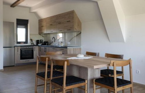 2 Bedroom Cozy Home In Brodani - Foto 4