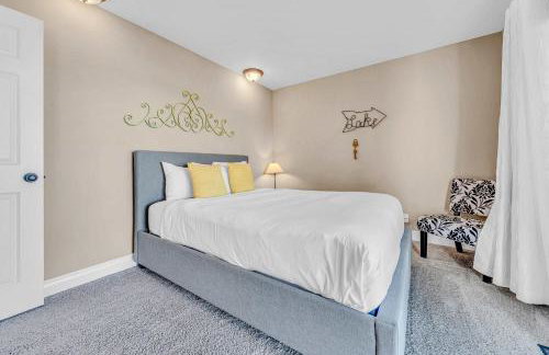 South Lake Retreat Deck Dock & Game Table - Foto 29