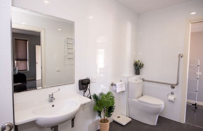 Cardiff Executive Apartments - Photo 17