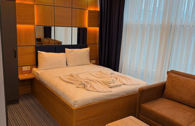 Premium Palace - Photo 3