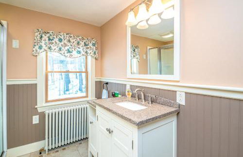 Whispering Waters Farmhouse and Wedding Barn - Foto 52