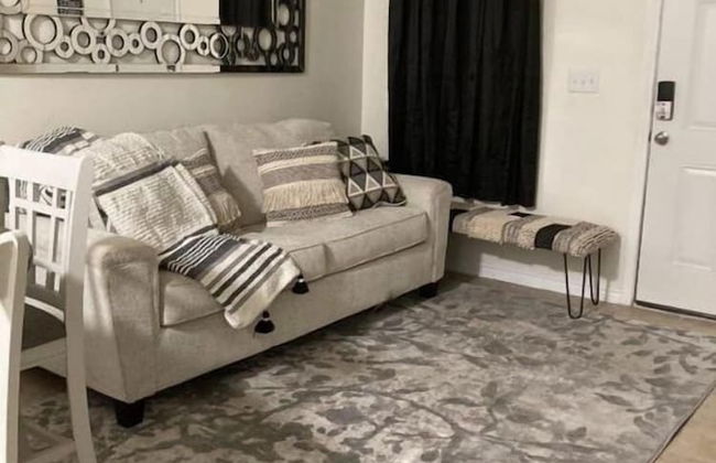 Eagle Pass Condo Rentals - Photo 18