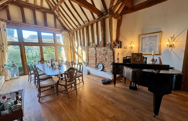 The Barn in the Chilterns - From 1590 Per Night - Foto 2