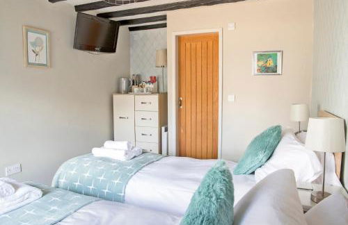 Hawthorn Farm Guest House - Photo 48