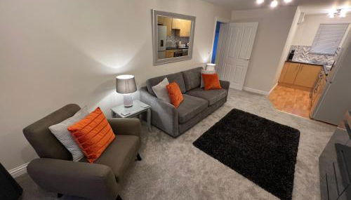 Cotswold apartment with private parking! - Foto 2