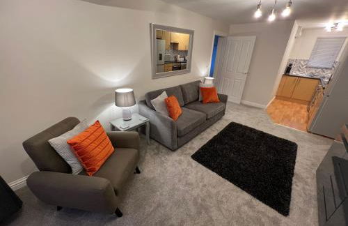 Cotswold apartment with private parking! - Foto 2