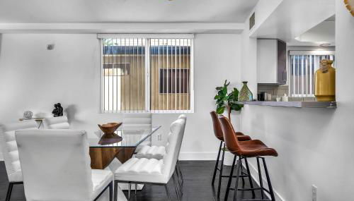 Amazing & Spacious in Heart of Santa Monica- Easy Access to ALL Tourist attractions - Foto 3