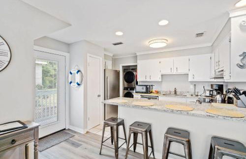 Spacious Audubon Home in Colony Cove w Water Views - Foto 10