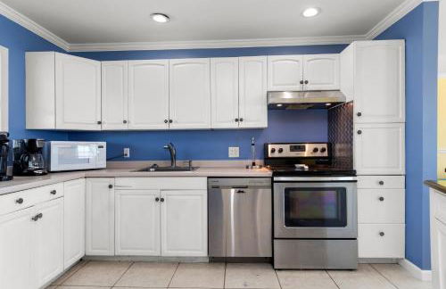 By The Beach by Emerald Isle Realty - Foto 11