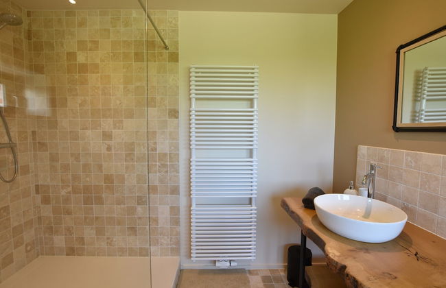 Beautiful Holiday Home With Terrace, Garden - Foto 19