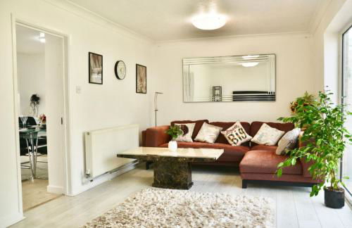 5 bedroom detached house sleeps 13 spacious Parking 5 mins driving to Bicester Village - Foto 43