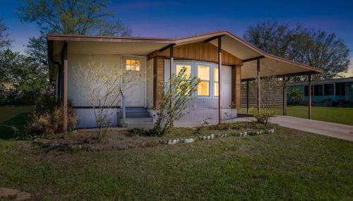 3 Bedroom, Comfy Home Dade City, Gated Community - Foto 5