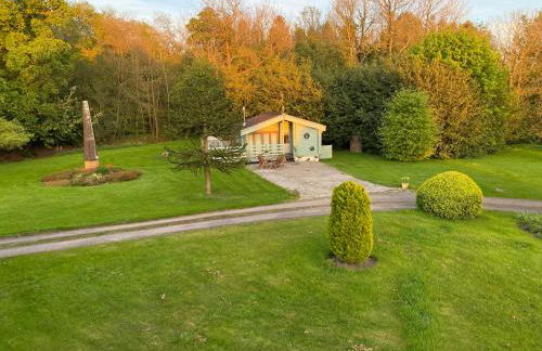 Rustic Secluded Hidden Gem At Rockhall - Photo 2