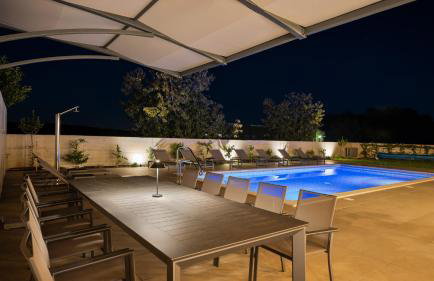 Villa Lucilla by Villas Guide - Photo 9