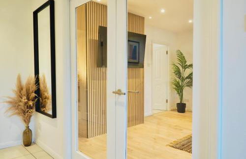 Spacious 3 bedroom Home w Parking in Farnborough - Foto 42