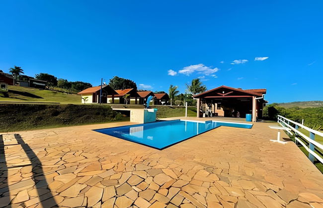 Chácara com 4 Chalés grande piscina - Foto 42