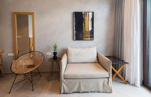 Petalo Suites - Photo 40