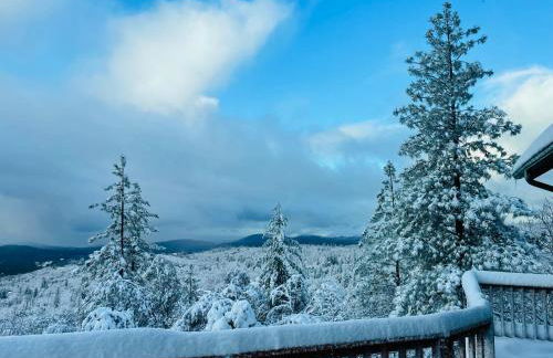 Stunning Log Cabin with Great Views, Firepit, Deck near Twain Hart - Foto 7