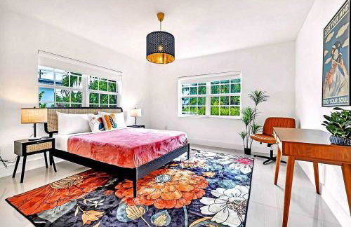 Bright 4BR North Miami Villa Close to Beaches and Huge Backyard - Foto 15