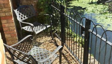 River Courtyard Ground Floor Apt 2BR Parking St Neots Town Centre - Foto 4