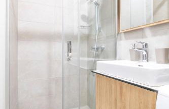 LILY apartment - Flexible SelfCheckins 48- Luxury- Extra big terrace with jacuzzi - Foto 12