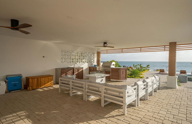 Beachfront Villa w Pool Sleeps 16 Dining Tub - Foto 8