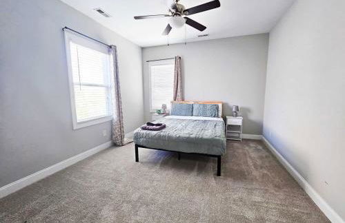 4 Minutes to UNC - 7 Minutes to Carrboro - En-Suite Bathrooms - Foto 24