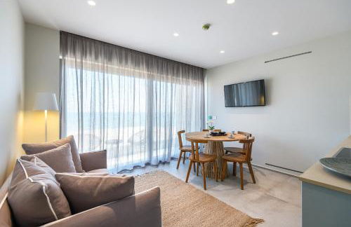 NOA BEACHFRONT SUITES - Foto 46