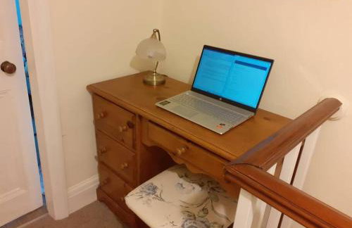 Characterful 2 bed cottage in excellent location - Photo 27