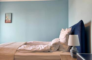 CLS Moderne City-Wohnung Hamburg mit Smart-TV, Nespresso Maschine inklusive Kapseln, Blick über Hamburg, Cafe im Haus, Bus gegenüber, Flex Check-In - Foto 19