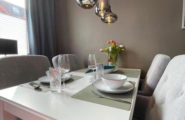 Altbaucharme Deluxe mit Balkon - Photo 3