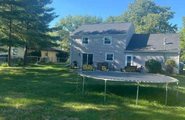 [4-BR/Sleeps 12] Family & Friends Home in Indiana - Foto 43