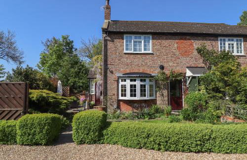 1 Eastview - Photo 1