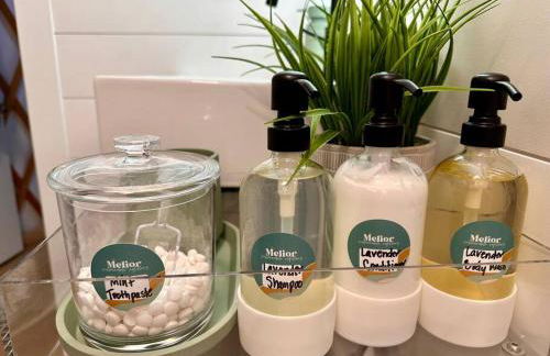 Purple City Retreats - Luxury Yurt & Spa - Foto 9