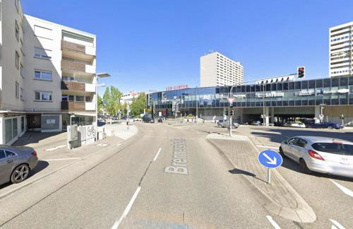 Perfekte 1,5 Wohnung Zentral in Leonberg gegenüber Einkaufzentrum - Foto 2