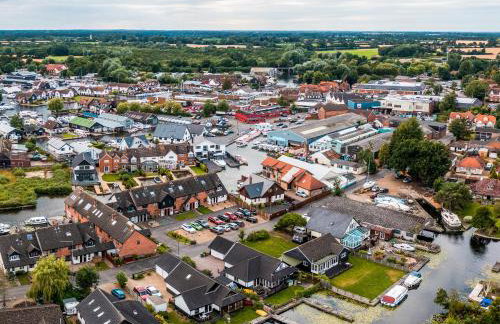 Waterside - Photo 11