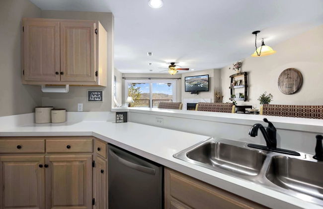 Family Lakefront Oasis Picture Perfect Retreat! - Photo 11