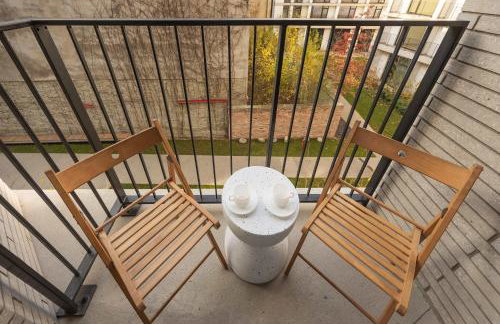 Stylish Apartment in Browary Warszawskie with Air Conditioning & Parking by Noclegi Renters - Foto 18