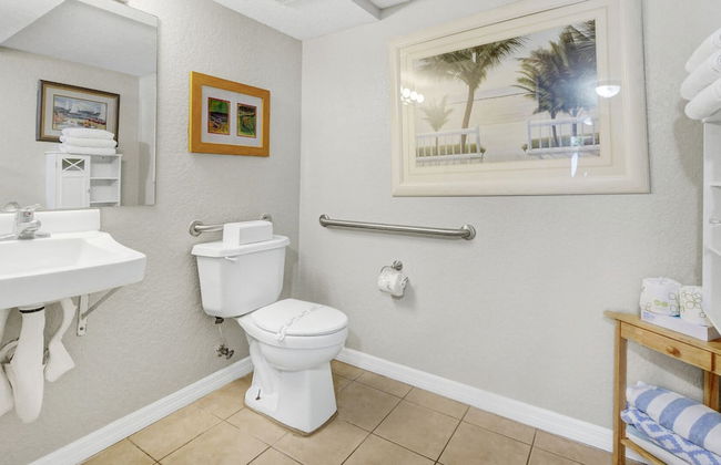 Surf Beach Treasure Island Resort - Foto 42